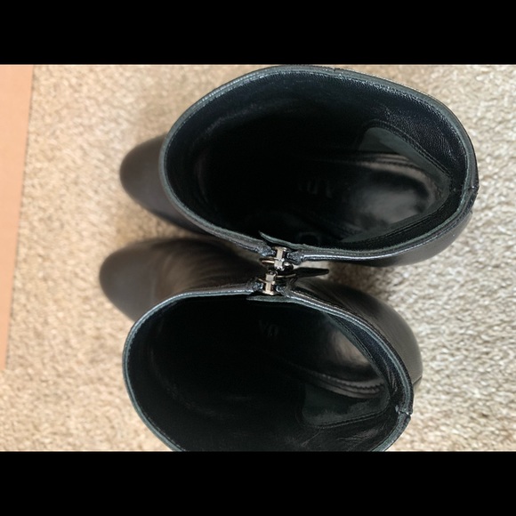 **SOLD** Prada Ankle Leather Boots - Picture 12 of 16